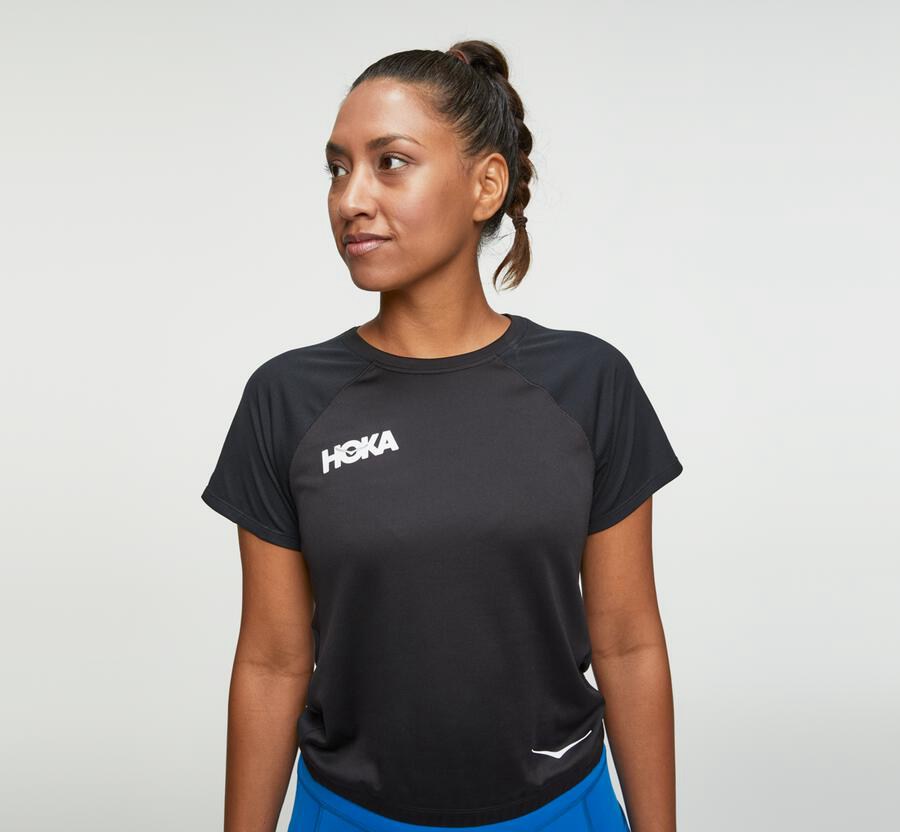 Hoka One One Womens Tops - Performance Utility SS - Black - WRTS84521